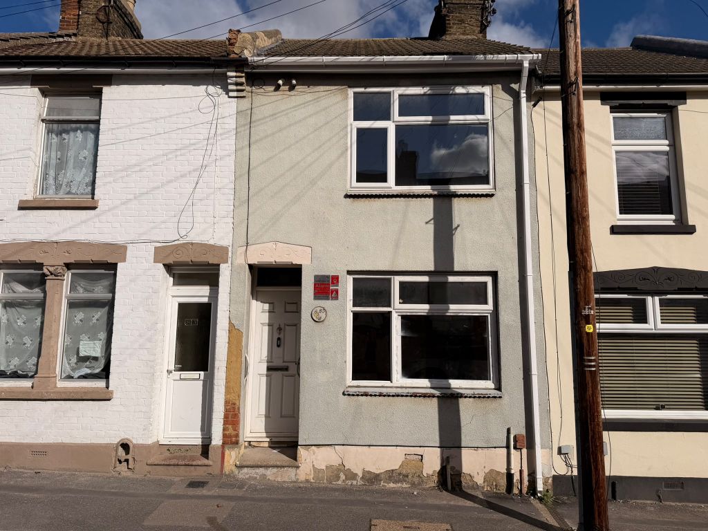 Property photo 1 of 2
