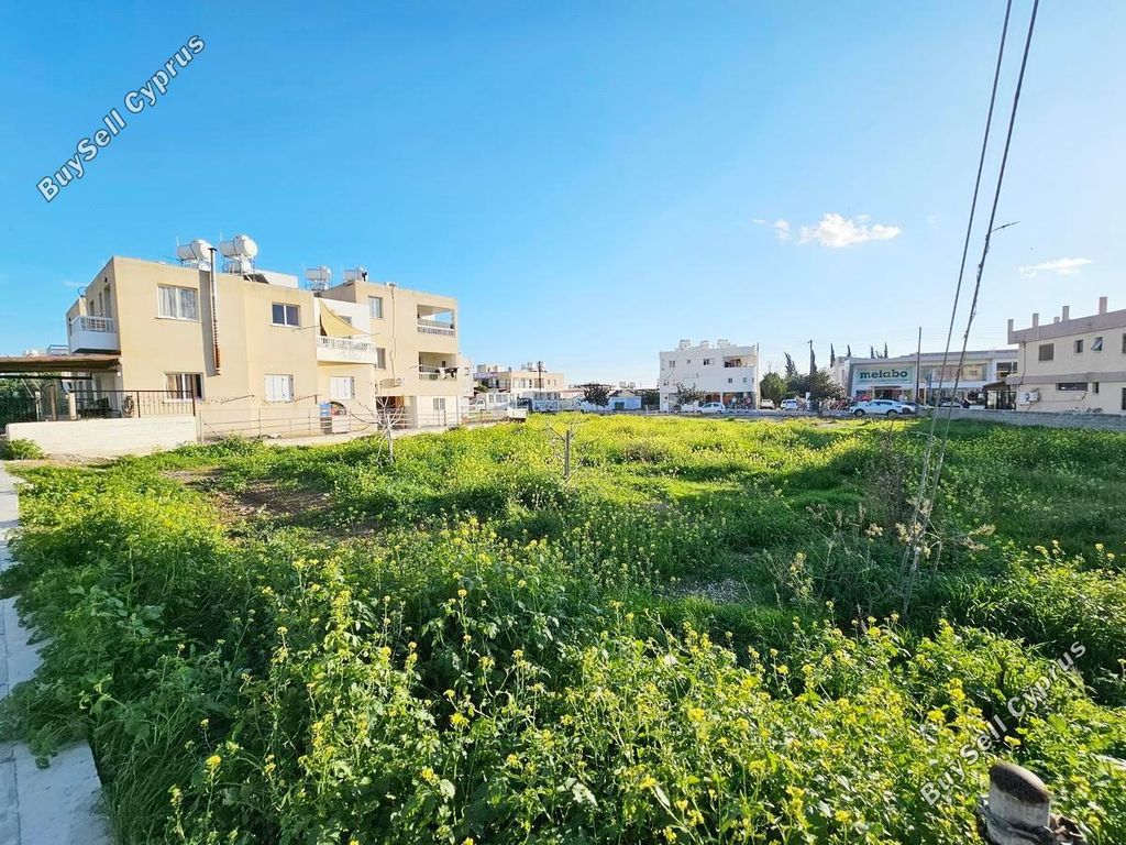 Property photo 2 of 3