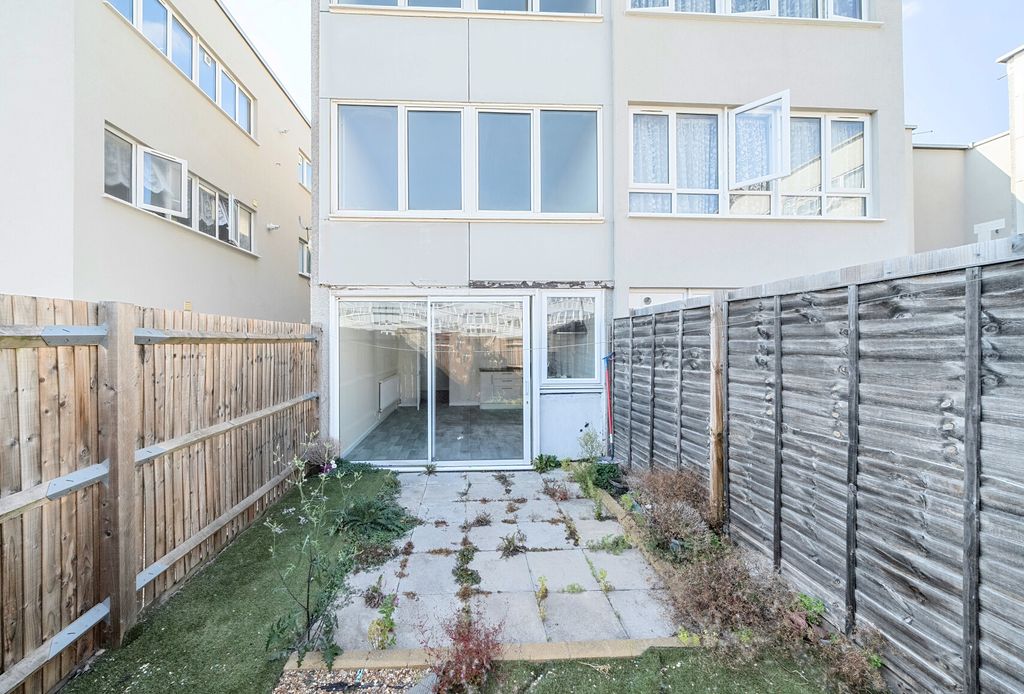 Property photo 2 of 19 1343659-13-68A890...