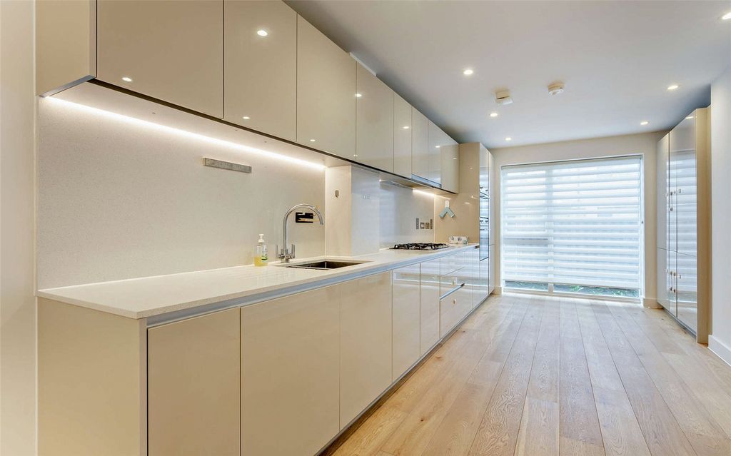 Property photo 2 of 26 Gf Kitchen Diner