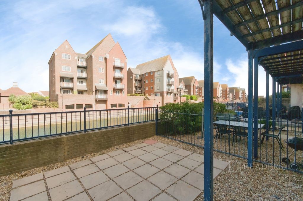 Property photo 3 of 22 Pbox-Img.Jpg