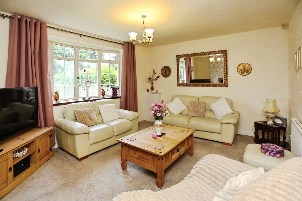 Property photo 3 of 40 Picture No. 50