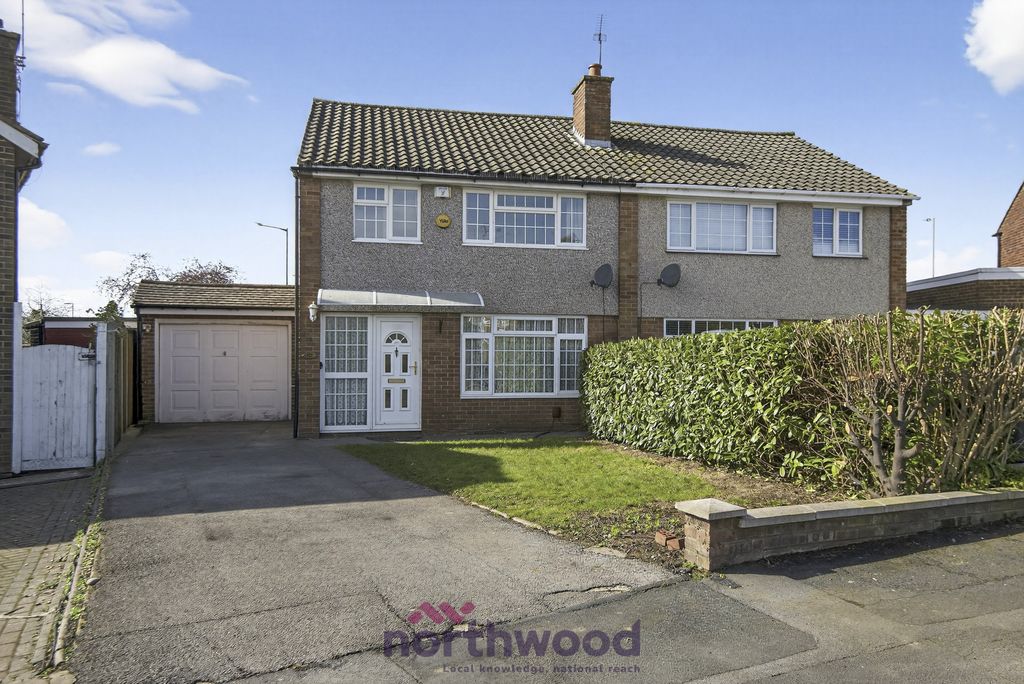 Property photo 1 of 27