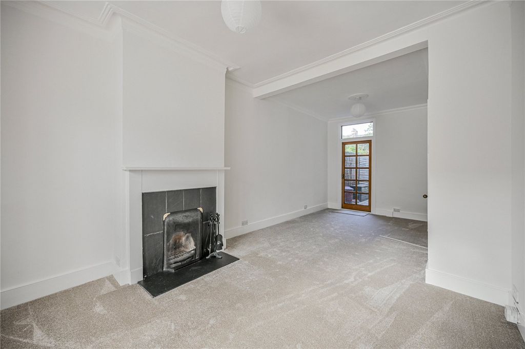 Property photo 3 of 23 Picture No. 31