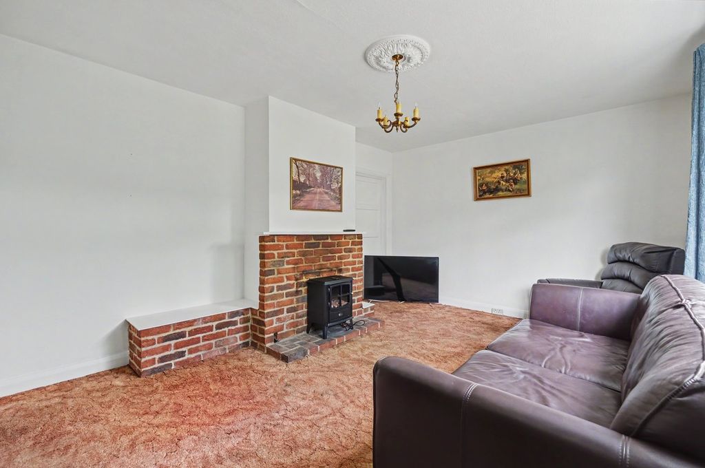 Property photo 2 of 13