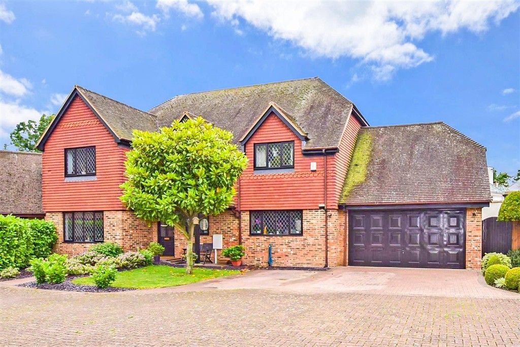 Property photo 1 of 13 Front