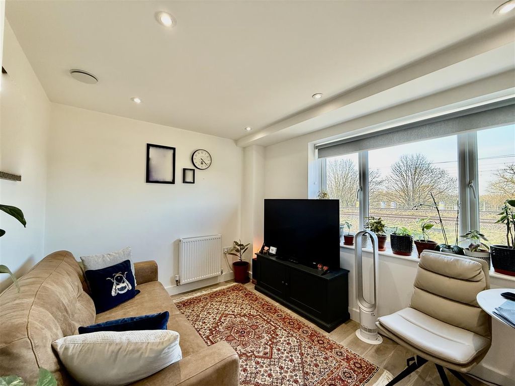 Property photo 3 of 8 Img_3526.Jpeg