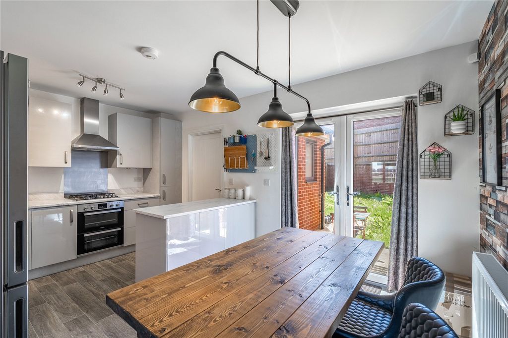 Property photo 2 of 31 Picture No. 02