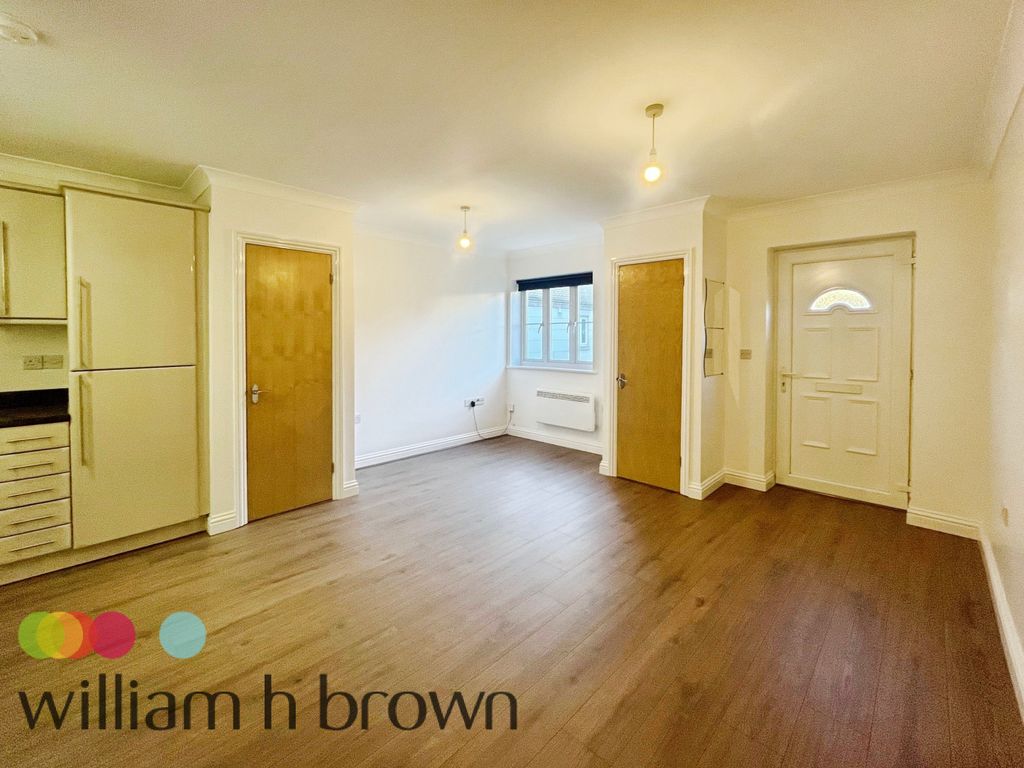 Property photo 3 of 8 View