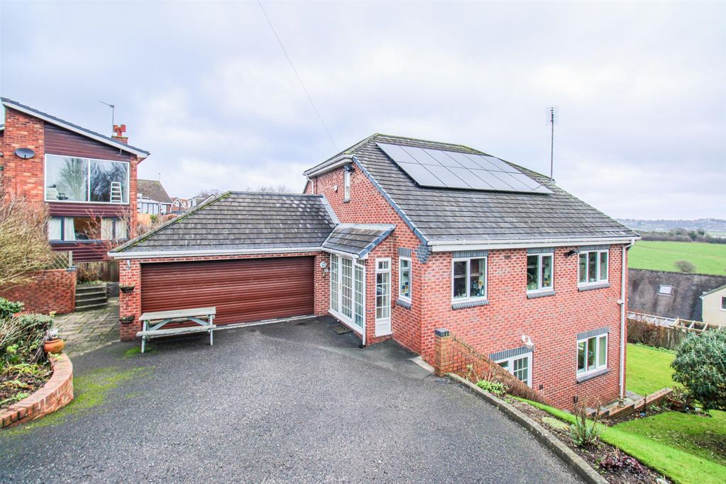 Property photo 1 of 21