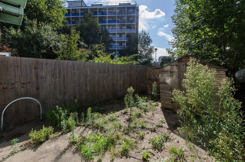 Property photo 1 of 4