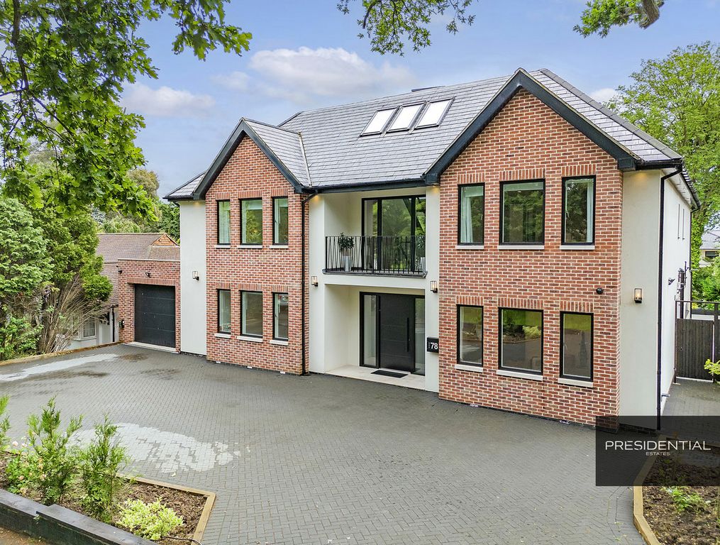 Property photo 1 of 50