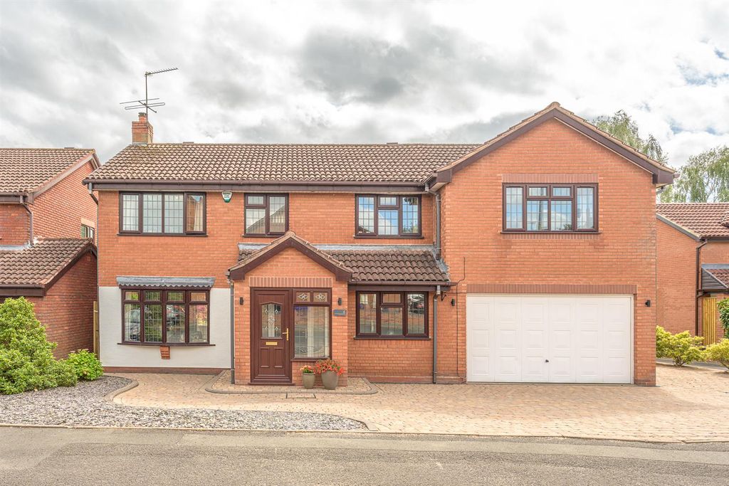 Property photo 1 of 38