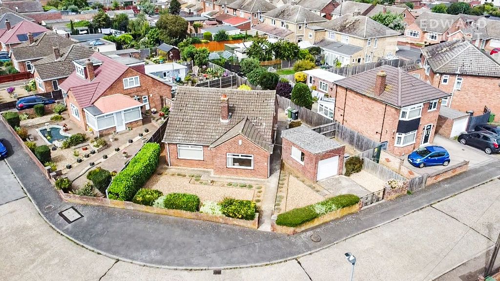 Property photo 1 of 13 Pe2 8Ts