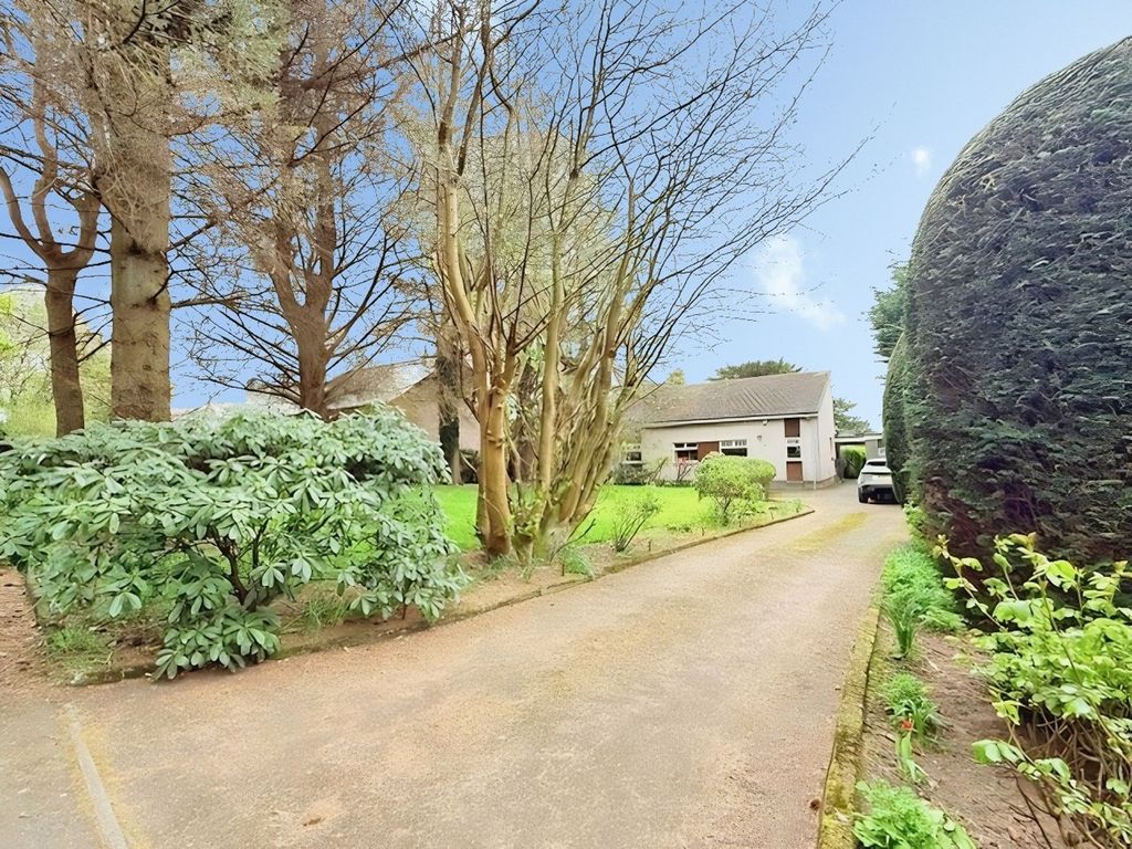 Property photo 1 of 32