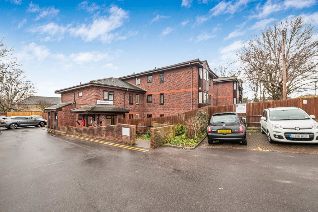 Property photo 1 of 16 Exterior