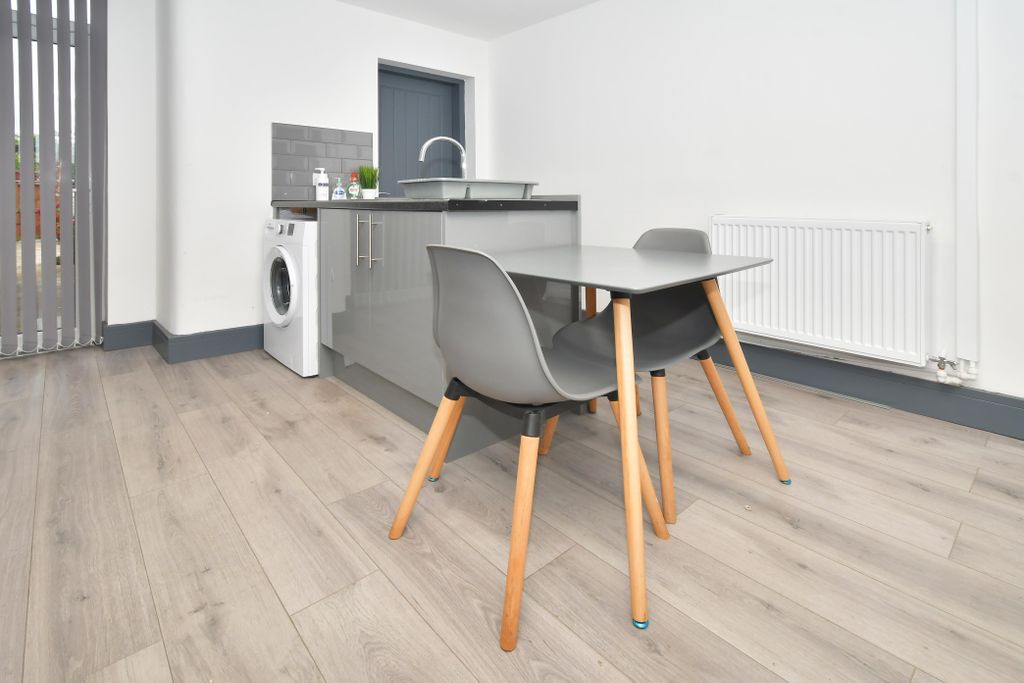 Property photo 1 of 15 Dining