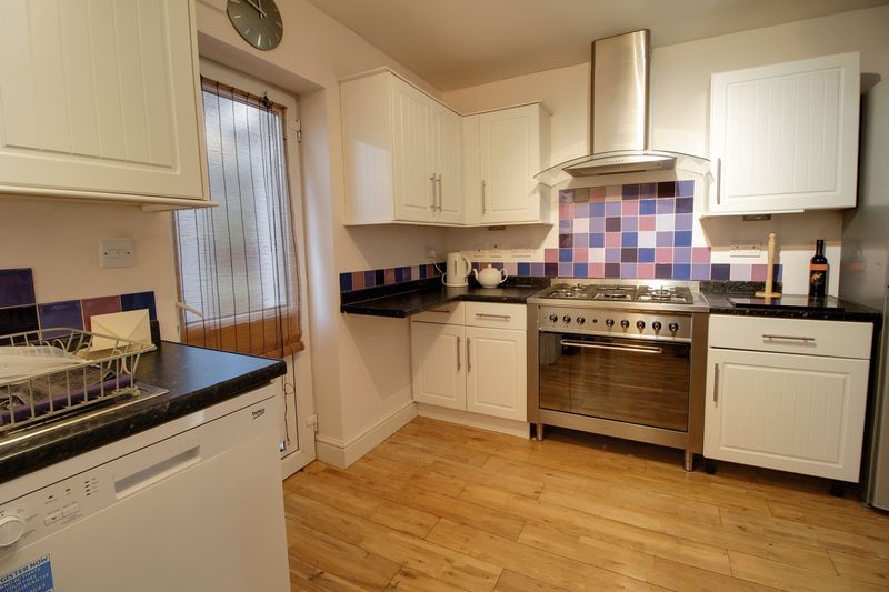 Property photo 3 of 12 Photo 14