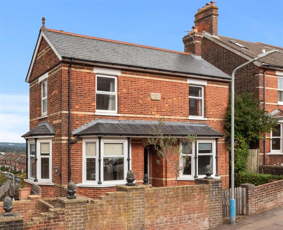 Property photo 2 of 28 7 Baltic Road-50.Jpg