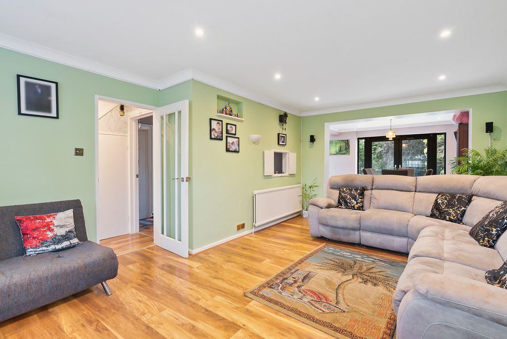 Property photo 2 of 15