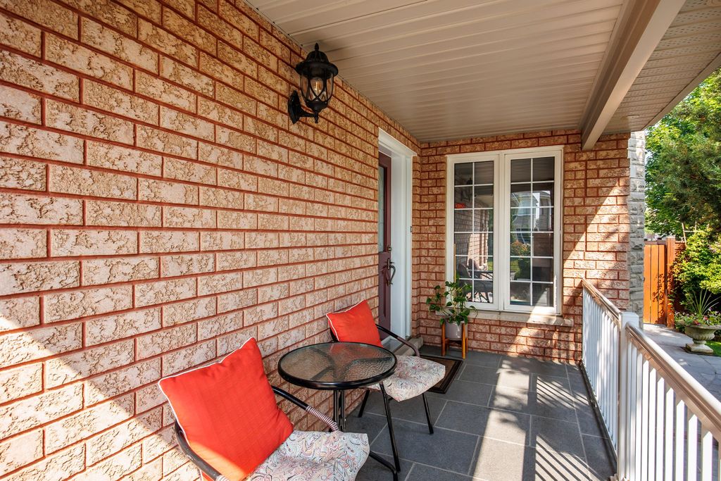 Property photo 2 of 43