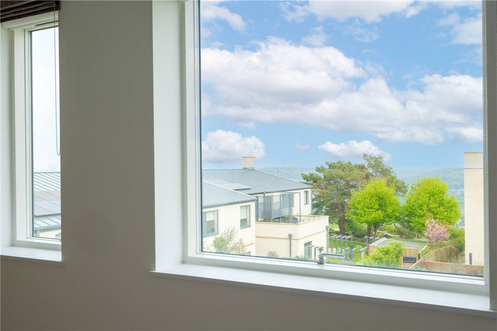 Property photo 3 of 9 Picture No. 21