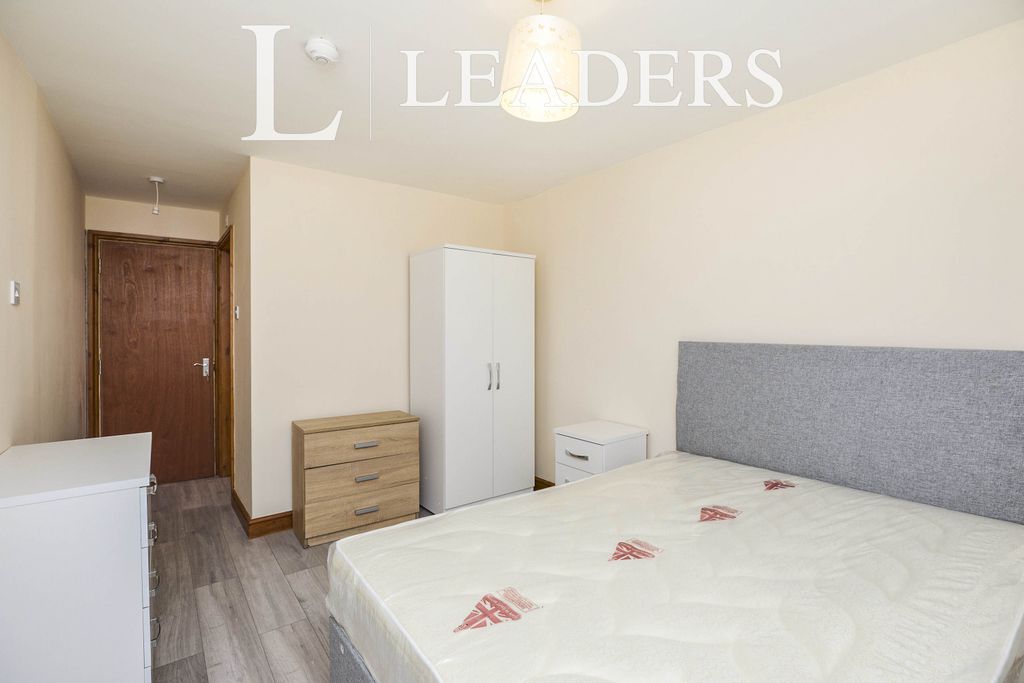 Property photo 2 of 6 _c0A3354
