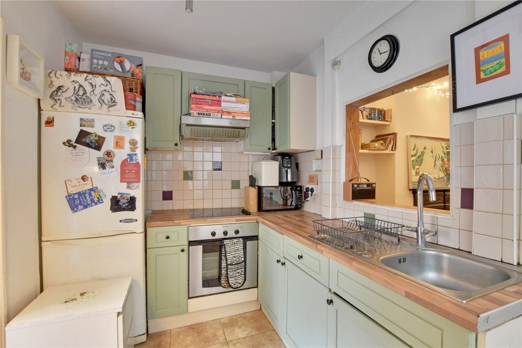 Property photo 3 of 13 Picture No. 10