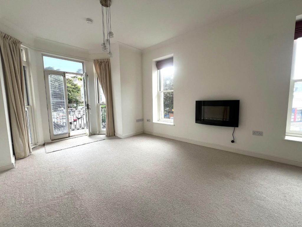Property photo 3 of 8 Img_0473.Jpg