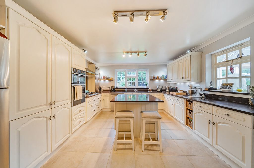 Property photo 3 of 27 1215821 (5).Jpg