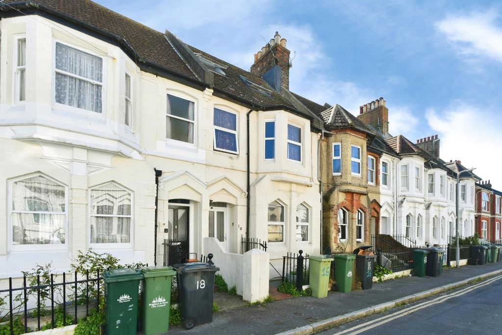 Property photo 1 of 15 Pbox-Img.Jpg