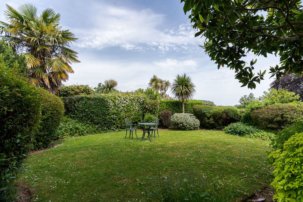 Additional image 19 of 4 bed flat for saleGlynne Tower, Bridgeman Road, Penarth CF64