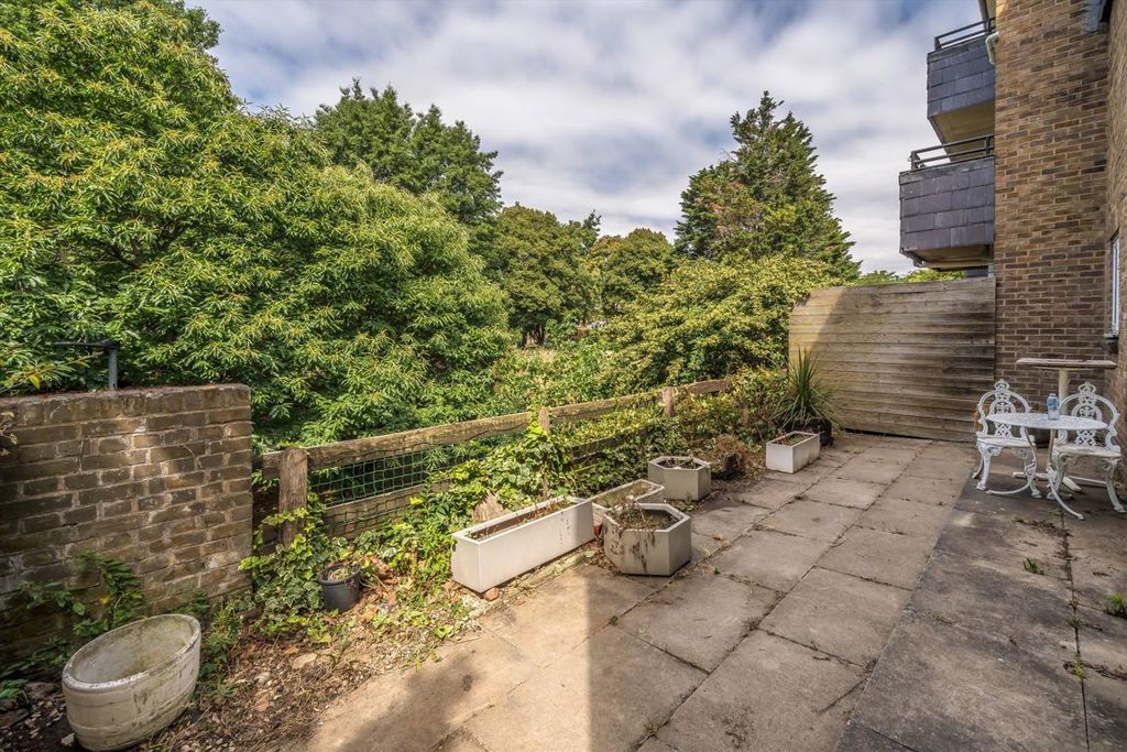 Property photo 3 of 7