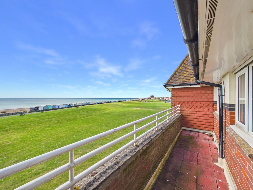 Property photo 1 of 11 Cam03519G0-Pr0509-Still010