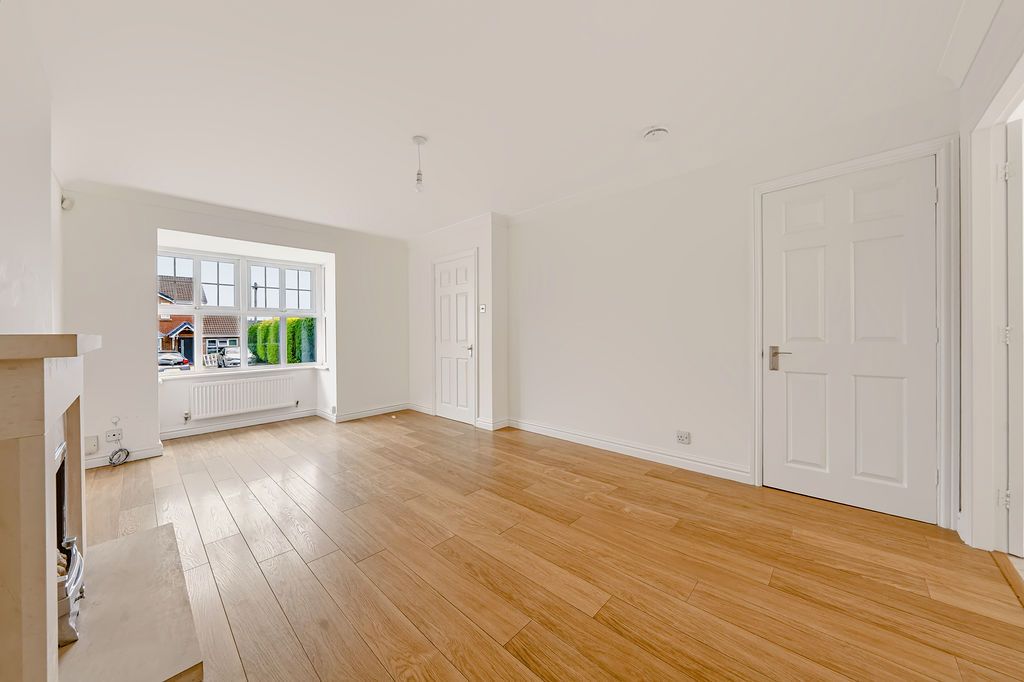 Property photo 2 of 28 Gallery