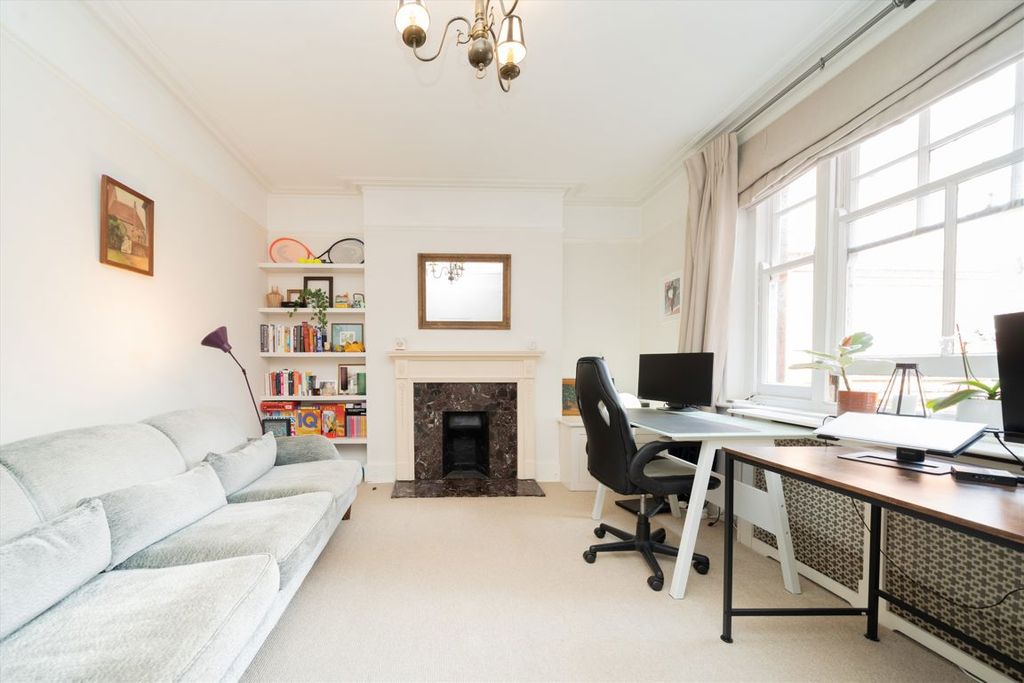 Property photo 2 of 7