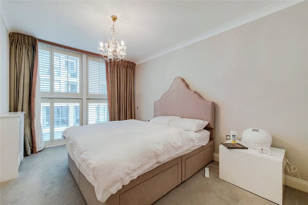 Property photo 3 of 11