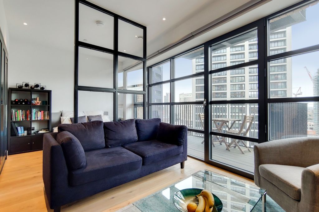 Property photo 1 of 12 4595180