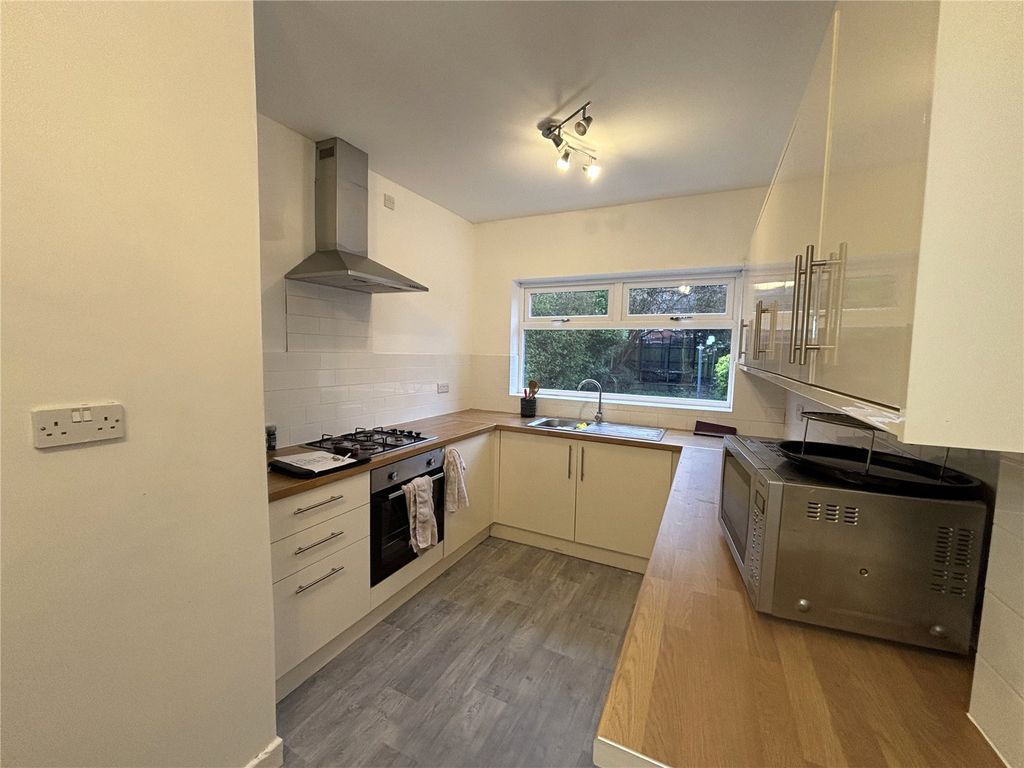 Property photo 3 of 16 Kitchen