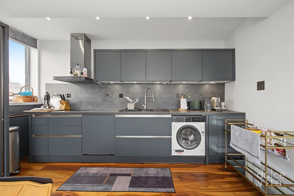 Property photo 3 of 10 {"Order_Id": "2Ac934d2-161B-415B-Ac5d-F9Ea787F96Eb", "Image_Id": "7c1362Da-E83F-4Ccf-A0Fc-38200511F365"}