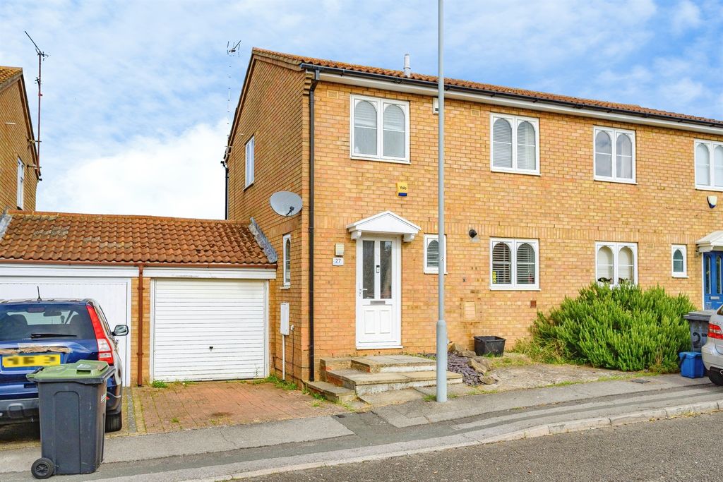 Property photo 2 of 14