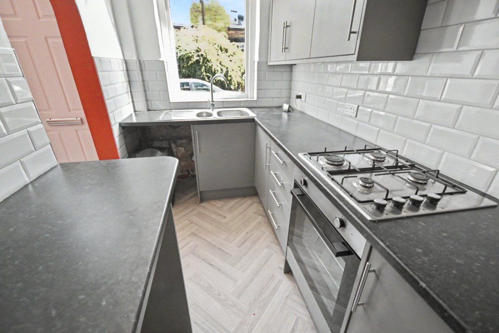 Property photo 3 of 15 Picture No. 12