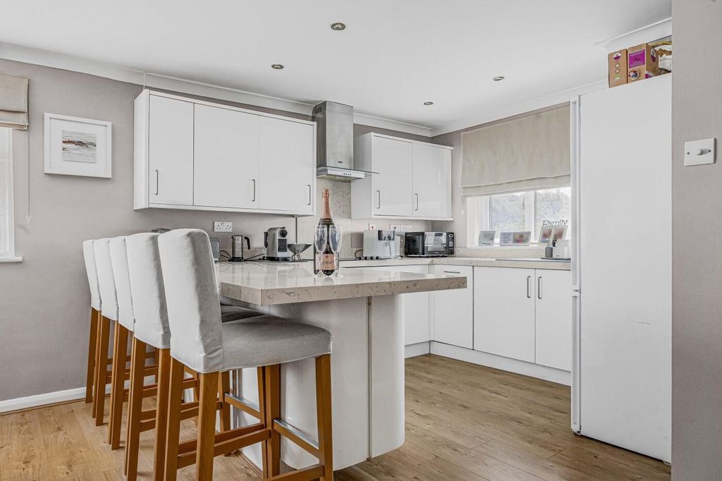 Property photo 3 of 26 Kitchen With Breakfast Bar