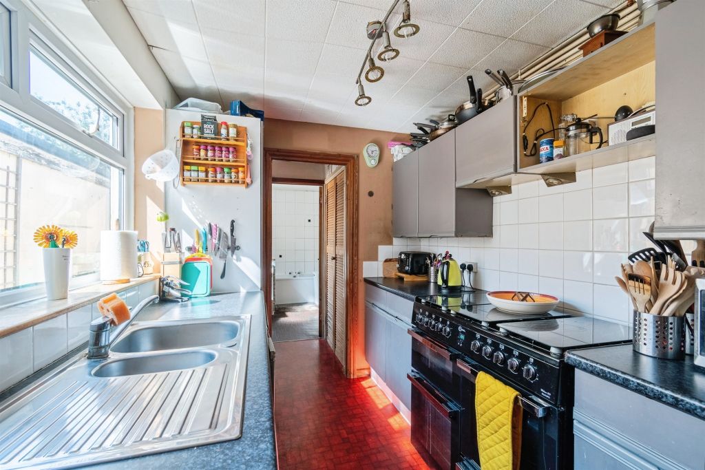 Property photo 3 of 24