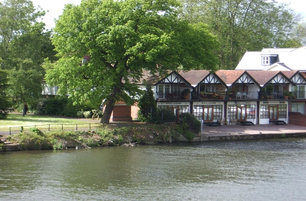 Property photo 1 of 6 Bridgeview House.Jpg