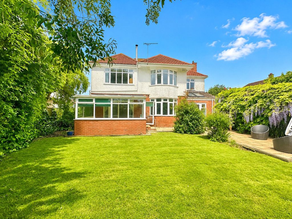 Property photo 2 of 31 Picture No. 80
