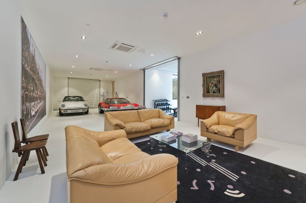 Property photo 3 of 23 Lower Ground Floor