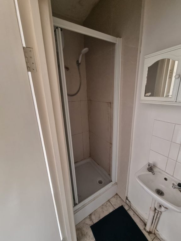 Property photo 3 of 3