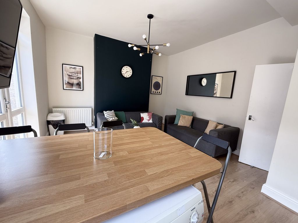 Property photo 2 of 6 18-Img_0326 2