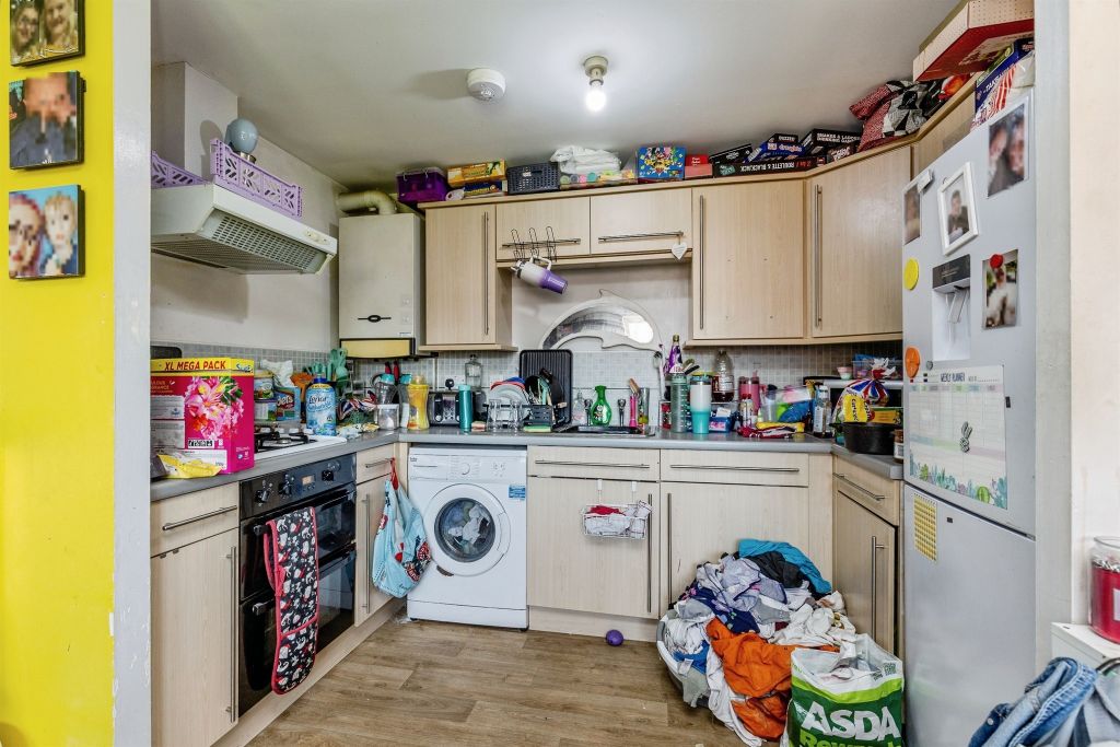 Property photo 2 of 16